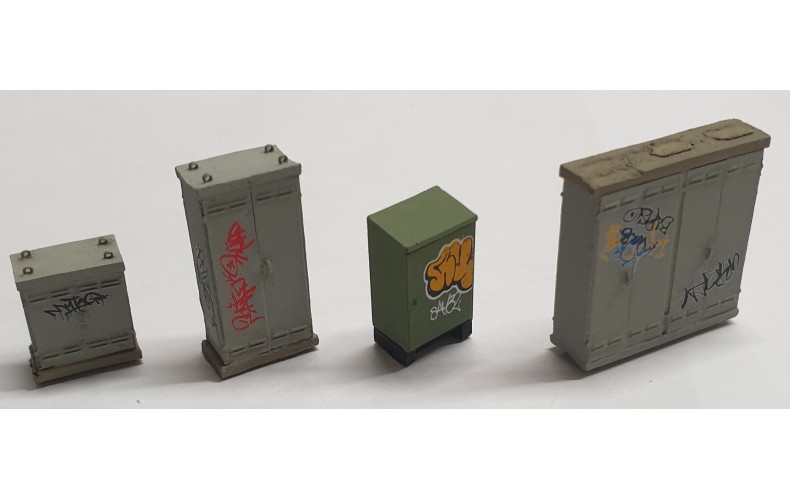 387376 Painted Lineside Boxes with Graffiti (OO/HO Scale 1/87th)