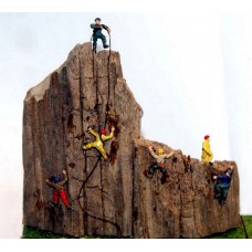 A104p Painted 6 ass Rock Climbers N Scale 1:148