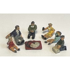 A146 6 x Picnic Lounging Figures & Blanket Unpainted Kit (N scale 1/148th) 