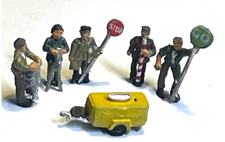 A150 Road Repair Crew & Compressor & Decals (N Scale 1/148th) Unpainted Kit. A150 Road Repair Crew & Compressor & Decals (N Scale 1/148th) Unpainted Kit.