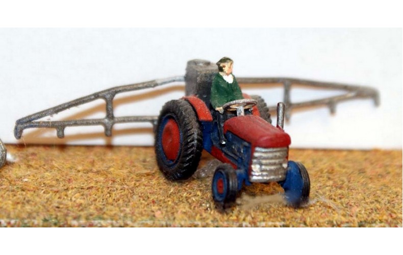 A26 Modern Tractor & spray boom Unpainted Kit N Scale 1:148 