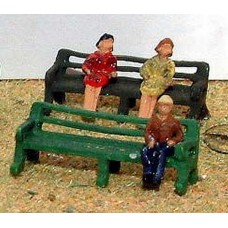 A4p Painted 2 x Station Seats with 2 figures N Scale 1:148