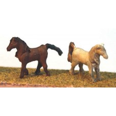 A59 2 Unharnessed horses Unpainted Kit N Scale 1:148