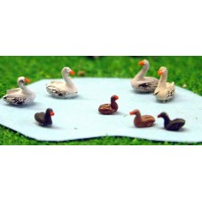 A61 Waterfowl-4 Swans & 4 Ducks Unpainted Kit N Scale 1:148