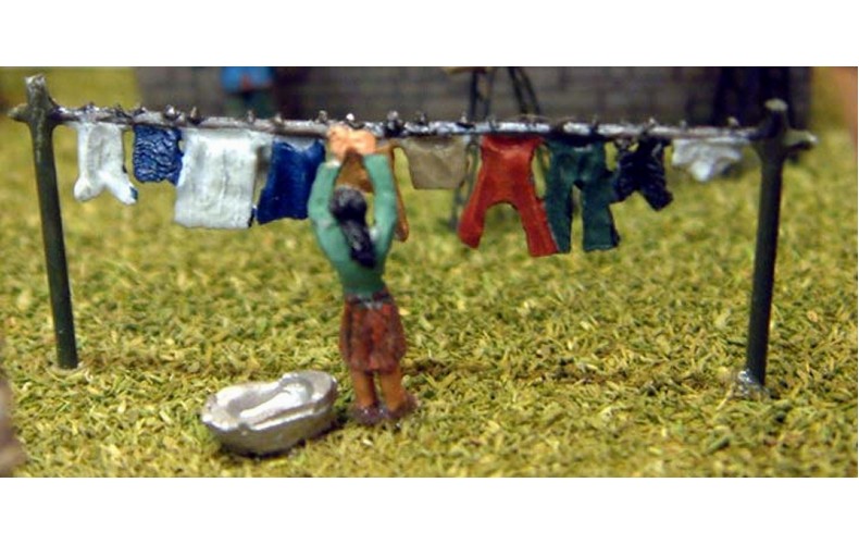 A62 Washing Line & Figure Unpainted Kit N Scale 1:148