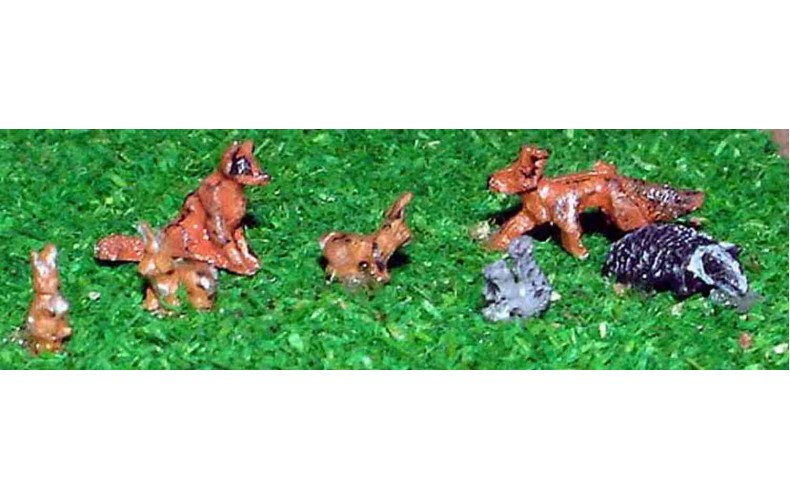 A64 Wild Animals-foxes, rabbits, badger, squirrel Unpainted Kit N Scale 1:148