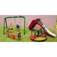 A82 Childrens Playground & figures Unpainted Kit N Scale 1:148