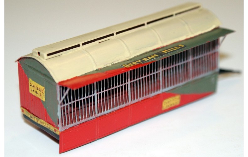 CIR8 Beast wagon Unpainted Kit OO Scale 1:76 