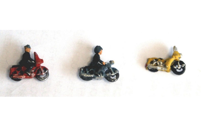 E49 3 Motorcycles and 2 riding figures Unpainted Kit N Scale 1:148 