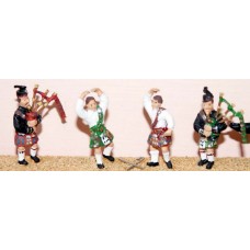 F109b 2 kilted Pipers & 2 Highland Dancers Unpainted Kit OO Scale 1:76 