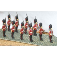 F12p Painted Marching Guards OO 1:76 Scale Model Kit