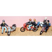 F165 4 ass. Motorcycles & riders (Rockers) Unpainted Kit OO Scale 1:76 