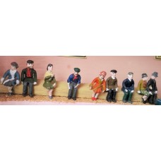 F16 10 Sitting figures of the 1920's Unpainted Kit OO Scale 1:76 