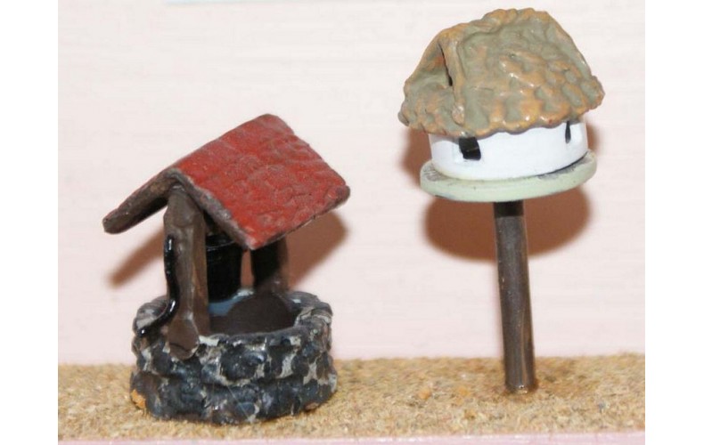 F187p Painted Wishing well & Dovecote OO Scale 1:76