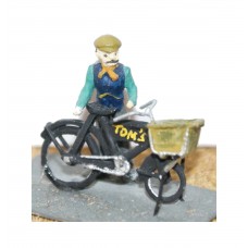 F18 Delivery Bike and man Unpainted Kit OO Scale 1:76 