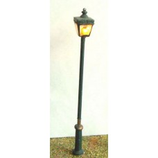 F215 Working street lamp kit square globe&LED  Unpainted Kit OO Scale 1:76