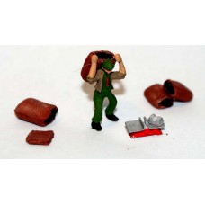 F235p Painted Coalman carring sack, coalsacks and scales OO 1:76 Scale Model Kit