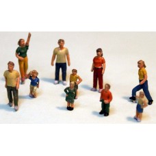 F245 10 Children playing (modern 80's) Unpainted Kit OO Scale 1:76 