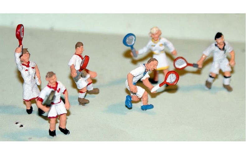 F249 6 Tennis Players in action poses Unpainted Kit OO Scale 1:76 