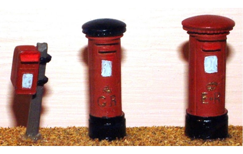 F24p Painted 3 Modern Pillar Boxes OO Scale 1:76
