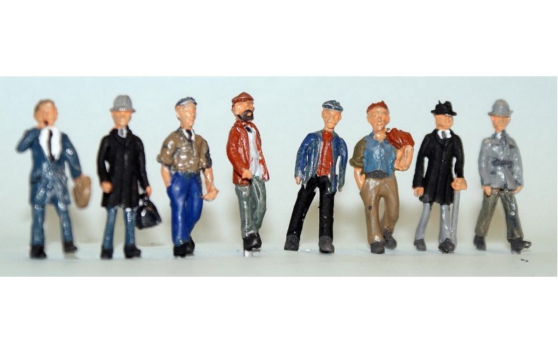 F258 8 assorted Walking Men Unpainted Kit OO Scale 1:76 