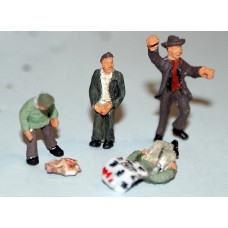 F262p Painted 4 Drunks peeing standing OO 1:76 Scale Model Kit