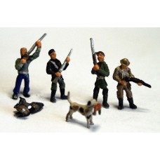 F273 4 Hunting figs & 2 'gun dogs' with pheasant Unpainted Kit OO Scale 1:76 