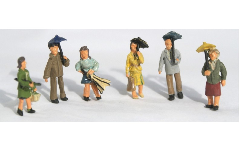 F274 6 Assorted People with Umbrellas Unpainted Kit OO Scale 1:76 