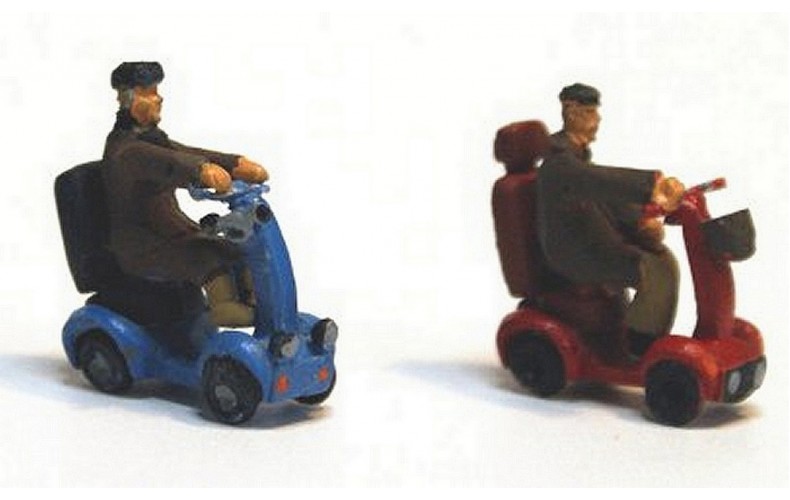 F276 2 Assorted Mobility Scooters and Figs Unpainted Kit OO Scale 1:76 