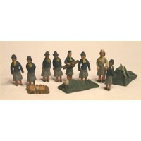 F313 Girl Guides in Camp Unpainted kit (OO Scale 1/76th)