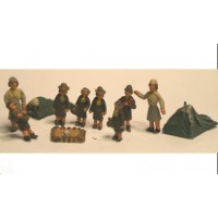 F314 Early Brownies in Camp (OO Scale 1/76th)