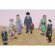 F52p Painted 6 x Standing Figures set 1 OO 1:76 Scale Model Kit