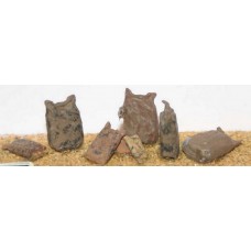 F89p Painted 8 x Assorted Sacks (OO Scale 1/76th)