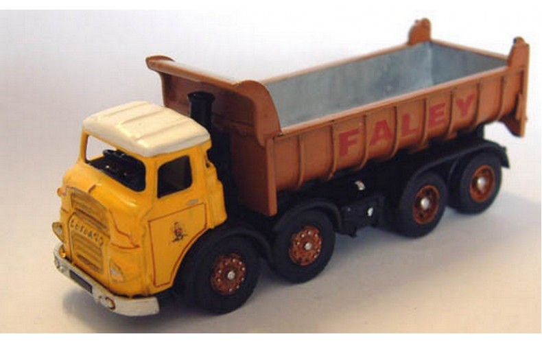 G110 Ley.Octopus 240/13R tipper (LAD) 60's Unpainted Kit OO Scale 1:76
