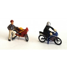 G12d 2 Modern Motorcycles and figures Unpainted Kit OO Scale 1:76