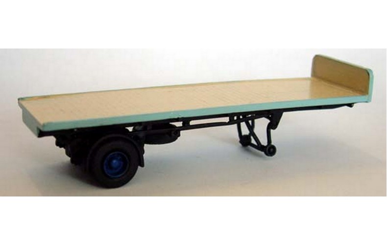 G139 B.T.C. 4-in-line 25ft semi trailer Unpainted Kit OO Scale 1:76