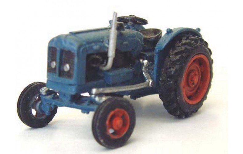 G152 Fordson Super Major farm tractor 1960 Unpainted Kit OO Scale 1:76
