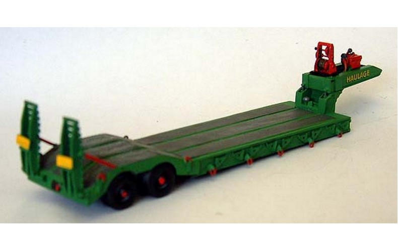 G162 Low Loader - 35 ton Beaver tail 1980's Unpainted Kit OO Scale 1:76