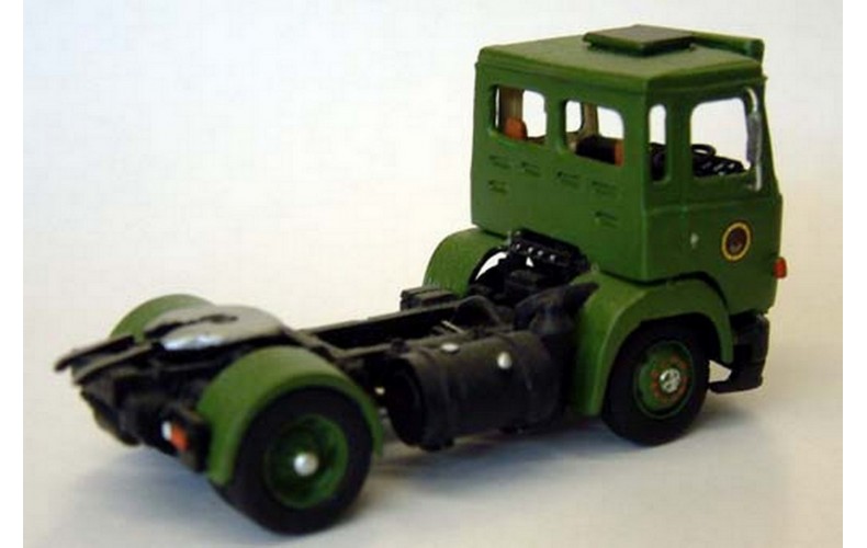 G176 Seddon Akinson 401 4x2 4 wheel tractor unit Unpainted Kit OO Scale 1:76