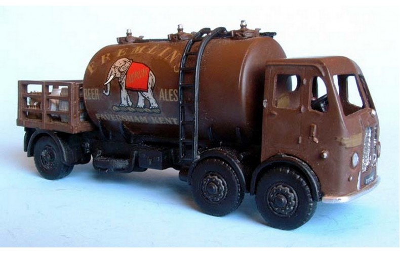 G44 Leyland Steer Brewery tanker 1949 Unpainted Kit OO Scale 1:76