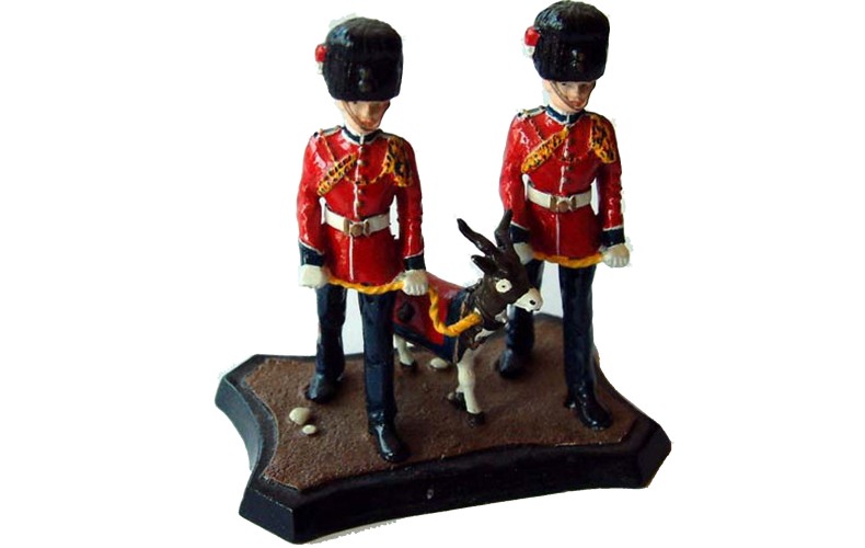 GB15 Royal Regiment of Fusiliers 2 handlers and GB15 Unpainted Kit 54mm Scale