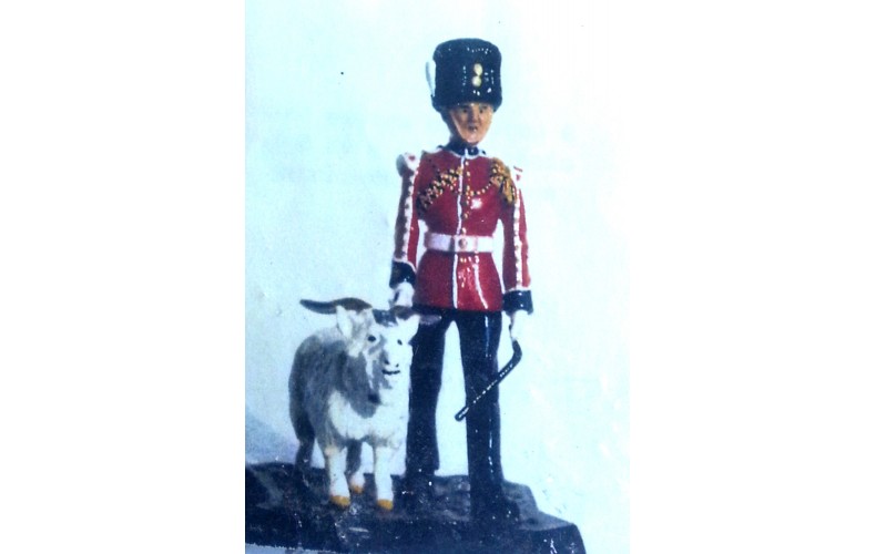 GB16p Royal Welsh Fusilier with Goat Mascot GB16p Painted Model 54mm Scale