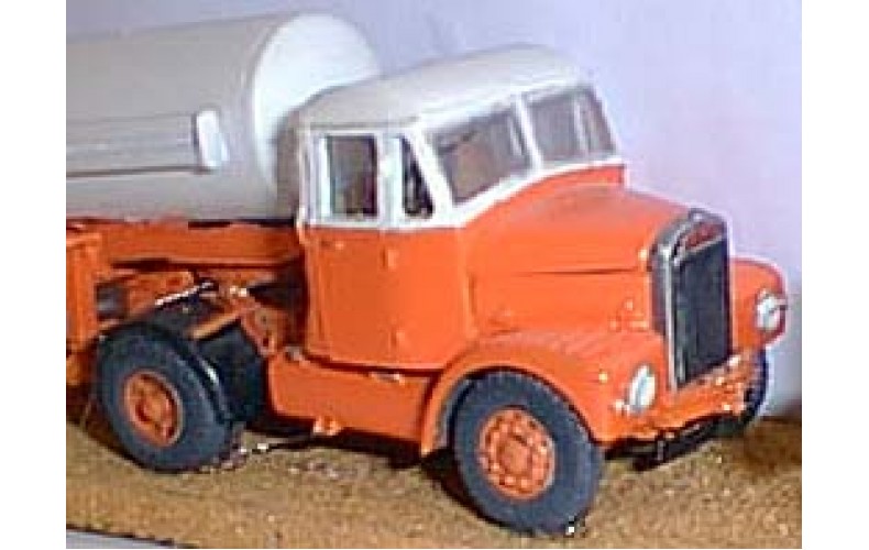 G64 Scam. Highwayman tractor unit 1955 Unpainted Kit OO Scale 1:76