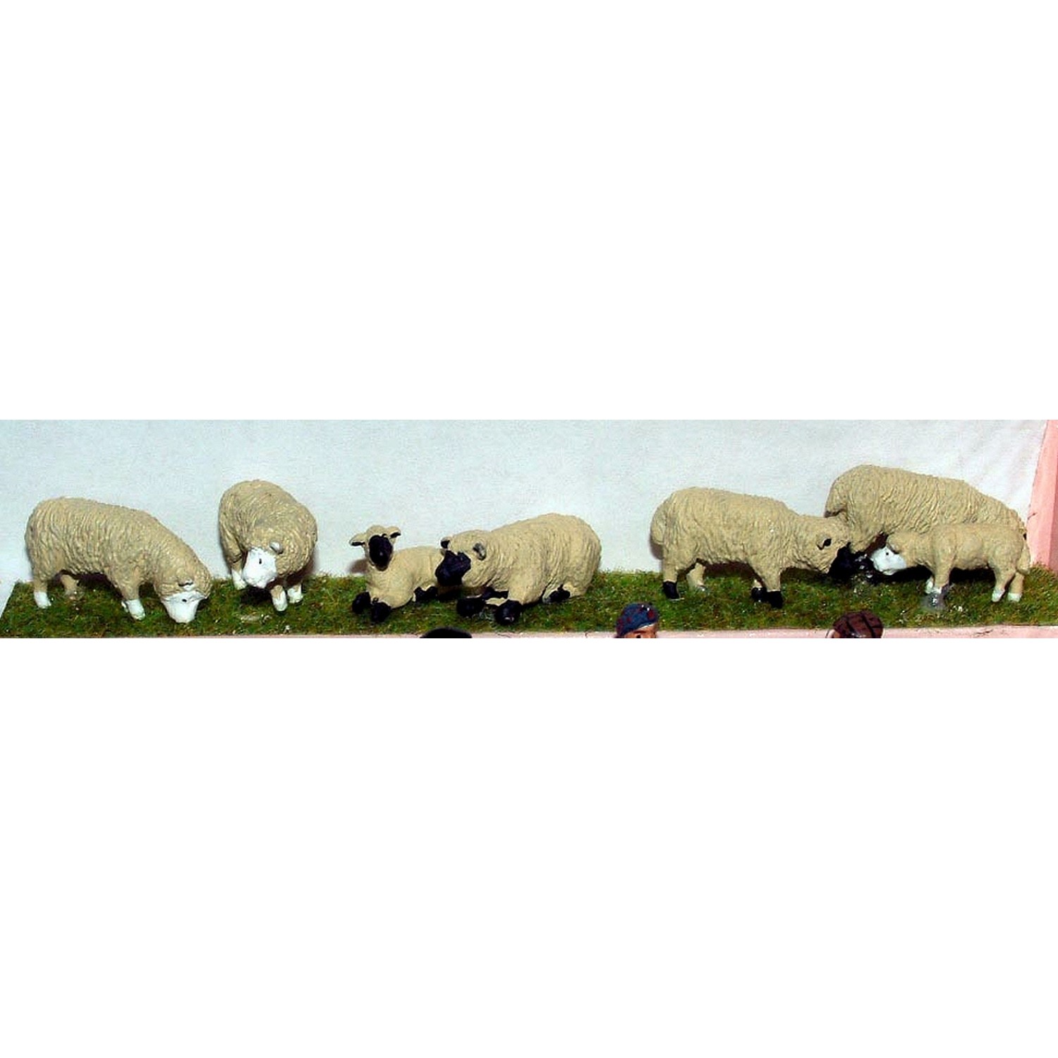 Assorted Sheep & Lambs O scale - Unpainted Langley L20 