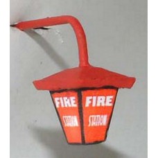 L42 Illuminated kit 'Fire Station' wall lamp Unpainted Kit O Scale 1:43