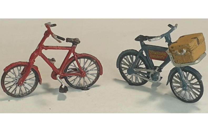 L56 2off Bicycles or Bike and delivery bike (O scale 1/43rd)