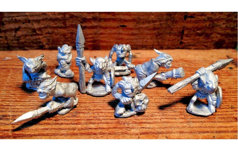 LMF5 8 Snotty Goblins Unpainted 28mm Scale