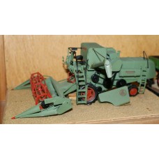 M15 Claas Matador 'Giant' Combine harvester  Unpainted Kit O Scale 1:43