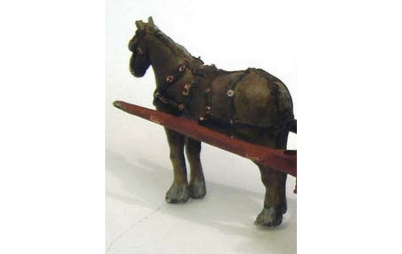 M5 Horse with swingle tree & harness Unpainted Kit O Scale 1:43