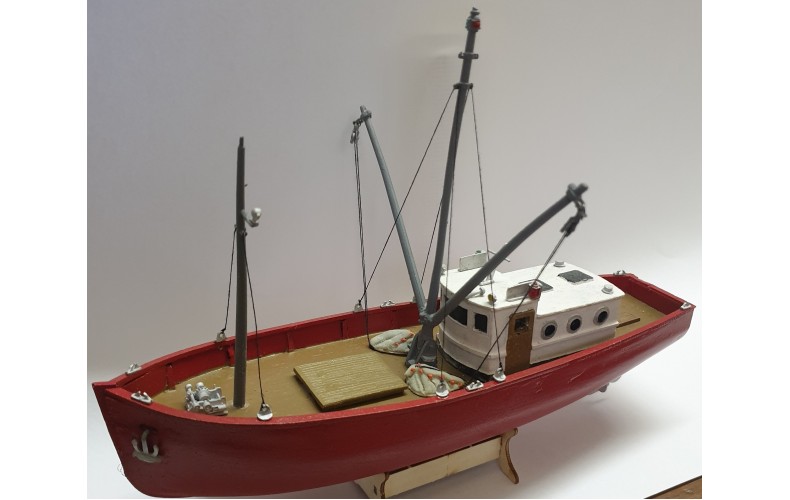 Offer Trawler & Trawler Figures (MB33,F206) (OO scale 1/76th)